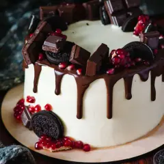 Jak zrobić tort drip cake dla chłopca - najlepsze pomysły na dekoracje