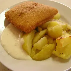 Zapomniana polska przekąska? Przepis na ser smażony z kminkiem