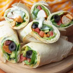 Tortilla z fetą - przepis na pyszne i szybkie danie greckie