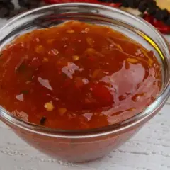 Sos słodko-kwaśny jak z restauracji! Przygotuj go w swojej kuchni
