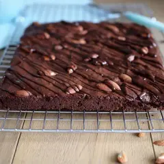 Przepis na Pyszne Bezglutenowe Ciasto Czekoladowe Bez Pieczenia - szybkie i zdrowe desery