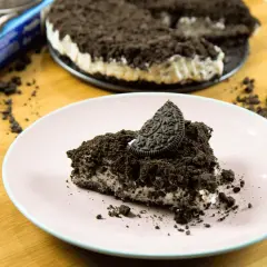 Prosty i pyszny przepis na ciasto oreo fit - zdrowa wersja domowego deseru