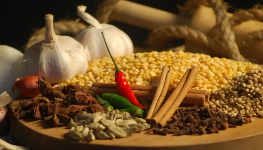 Czym zastąpić przyprawę chińską 5 smaków? Sprawdzone zamienniki