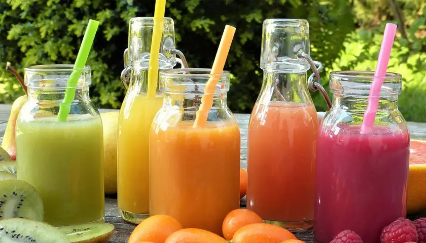 Przepisy na zdrowe koktajle z blendera, które zachwycą Twoje kubki smakowe